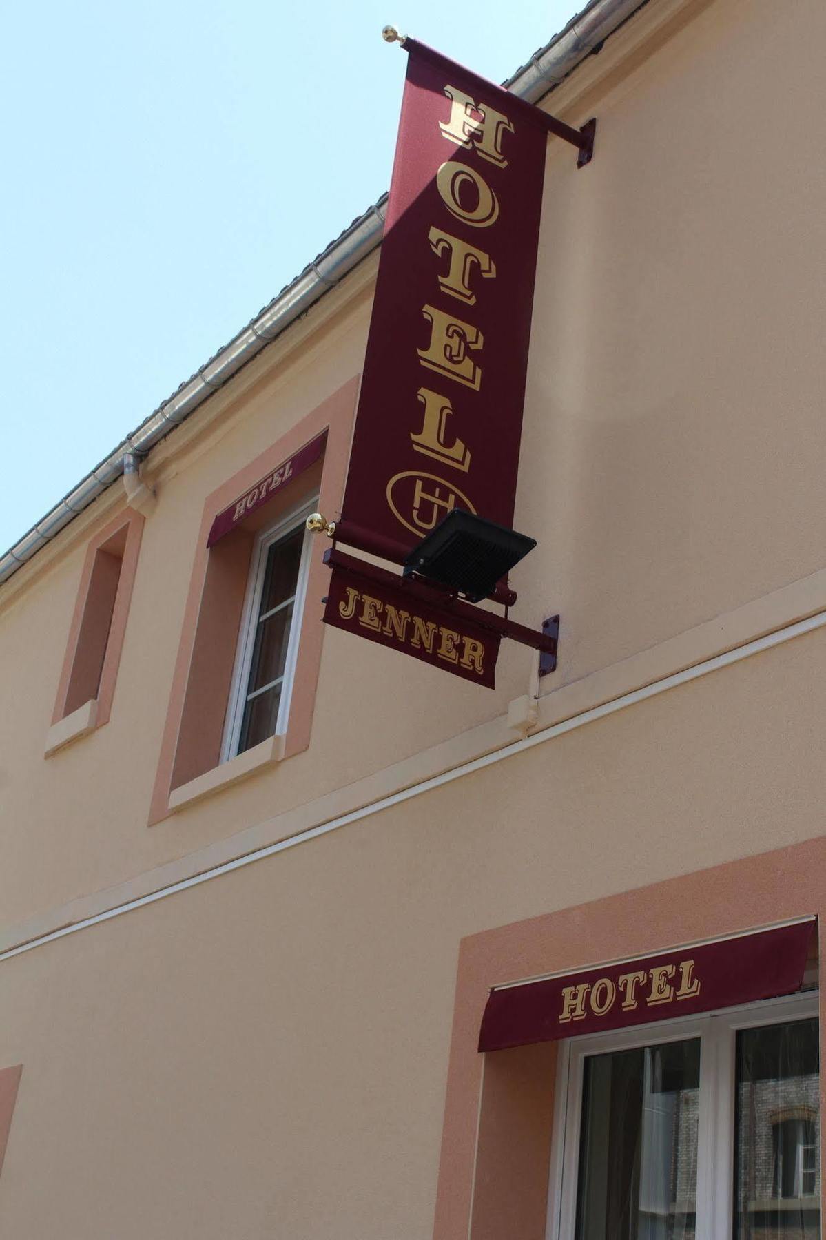 Hotel Jenner Paris Exterior photo